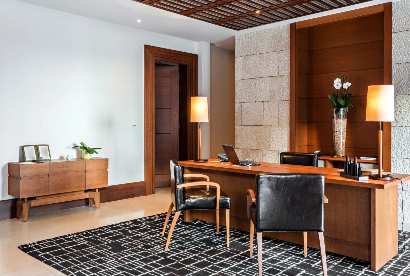 Eileen O'Neill Interiors LLC